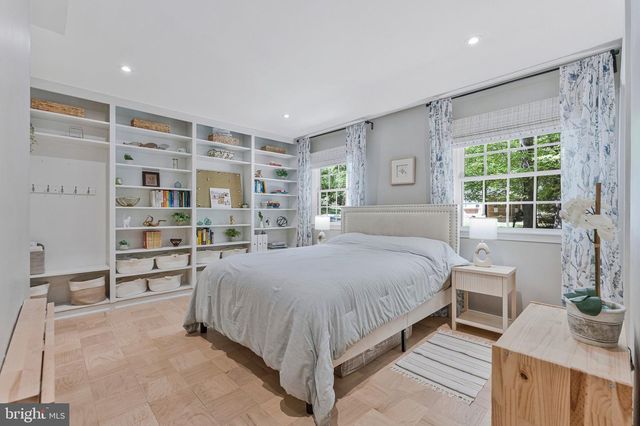 12121 STIRRUP RD, Reston, VA 20191