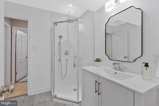 12121 STIRRUP RD, Reston, VA 20191