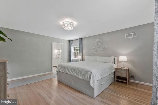 12121 STIRRUP RD, Reston, VA 20191