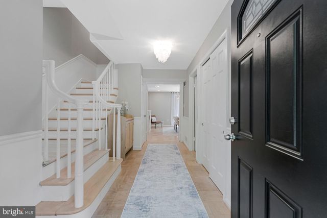 12121 STIRRUP RD, Reston, VA 20191