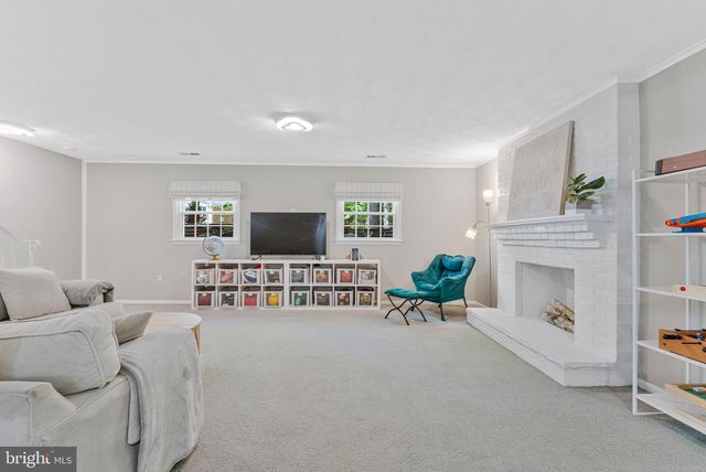 12121 STIRRUP RD, Reston, VA 20191