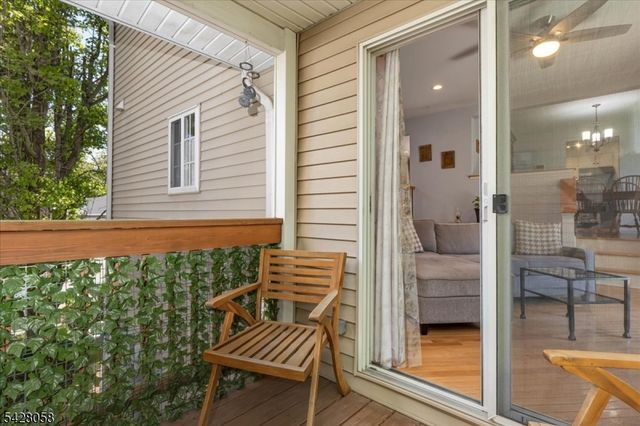 3 Whispering Way E, Berkeley Heights Twp., NJ 07922