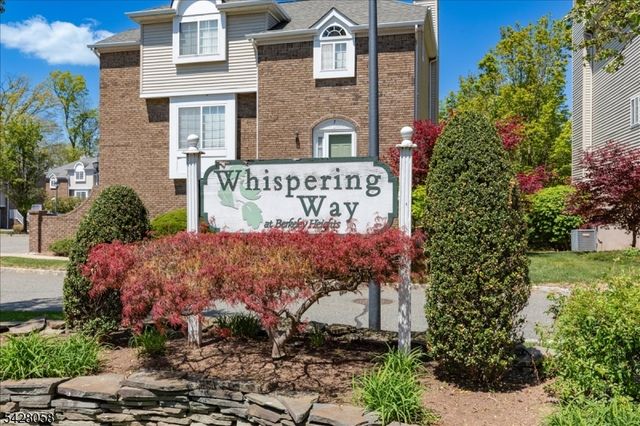 3 Whispering Way E, Berkeley Heights Twp., NJ 07922