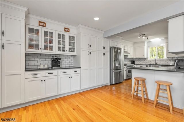 3 Whispering Way E, Berkeley Heights Twp., NJ 07922