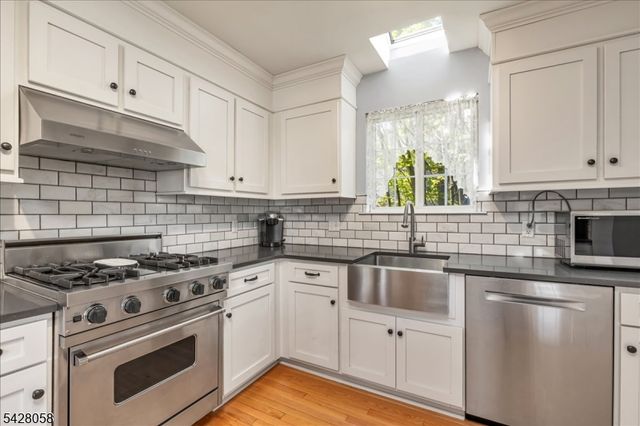 3 Whispering Way E, Berkeley Heights Twp., NJ 07922