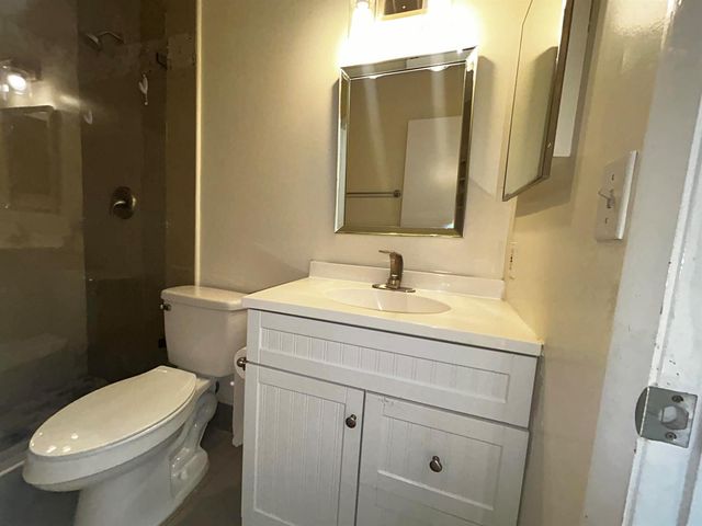 5402 Bonky Court 102b, West Palm Beach, FL 33415