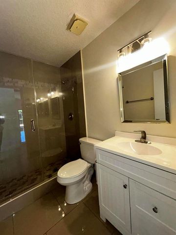5402 Bonky Court 102b, West Palm Beach, FL 33415