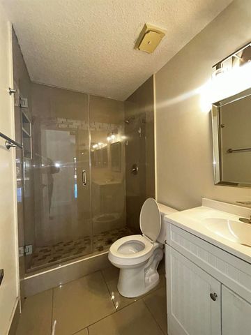 5402 Bonky Court 102b, West Palm Beach, FL 33415