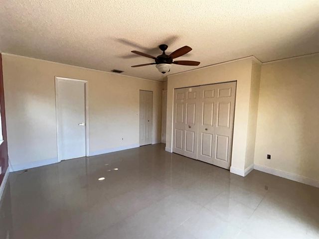 5402 Bonky Court 102b, West Palm Beach, FL 33415