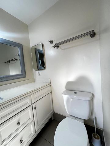 5402 Bonky Court 102b, West Palm Beach, FL 33415