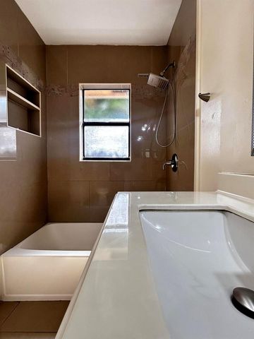5402 Bonky Court 102b, West Palm Beach, FL 33415