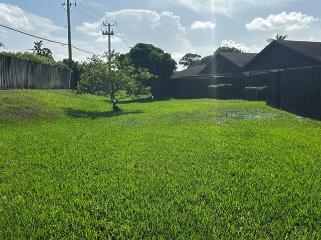 5402 Bonky Court 102b, West Palm Beach, FL 33415