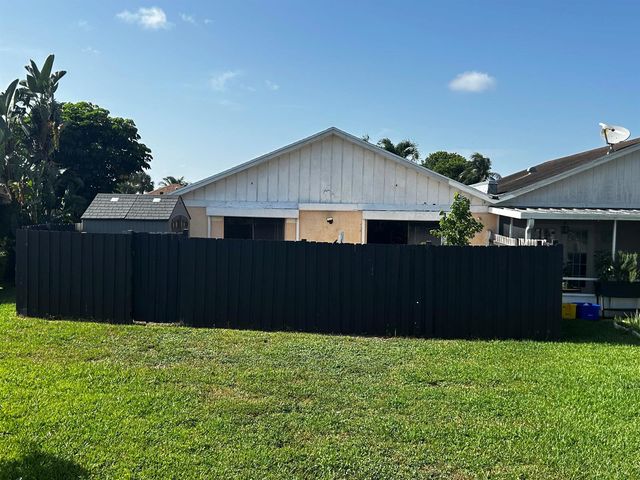 5402 Bonky Court 102b, West Palm Beach, FL 33415