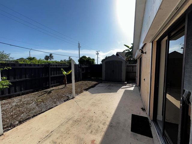 5402 Bonky Court 102b, West Palm Beach, FL 33415