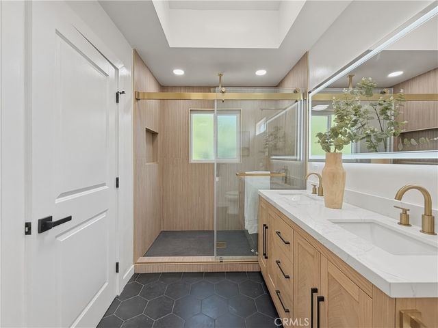 15118 La Sabana, La Mirada, CA 90638