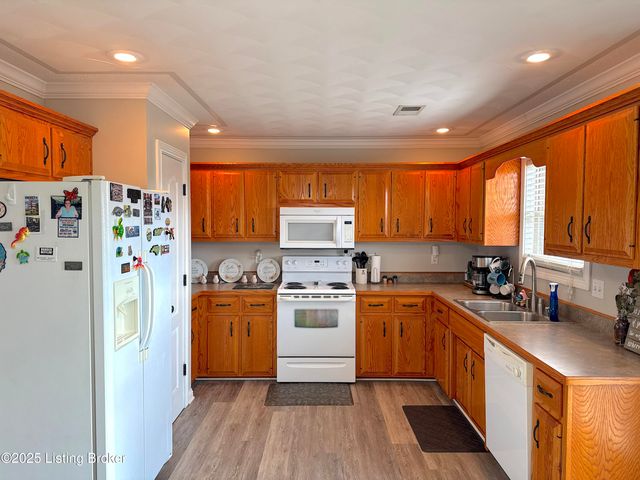 1011 Ray Wimsett Blvd, Bardstown, KY 40004