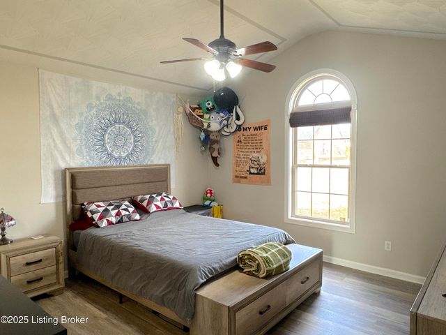 1011 Ray Wimsett Blvd, Bardstown, KY 40004