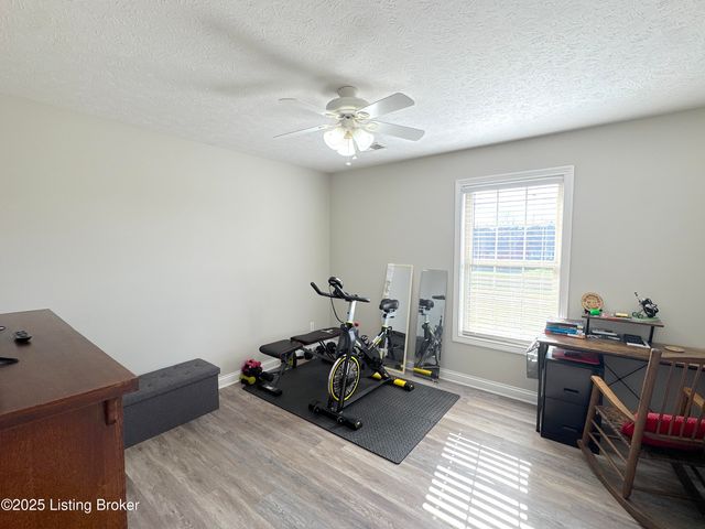 1011 Ray Wimsett Blvd, Bardstown, KY 40004