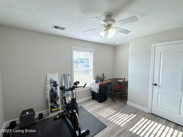 1011 Ray Wimsett Blvd, Bardstown, KY 40004