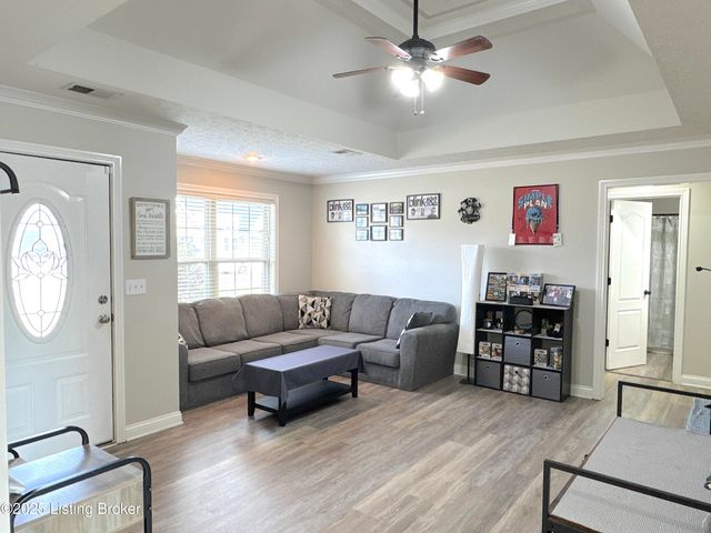 1011 Ray Wimsett Blvd, Bardstown, KY 40004