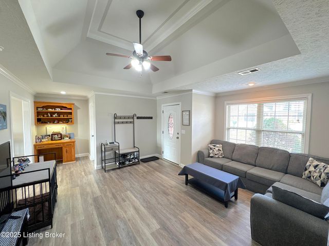 1011 Ray Wimsett Blvd, Bardstown, KY 40004