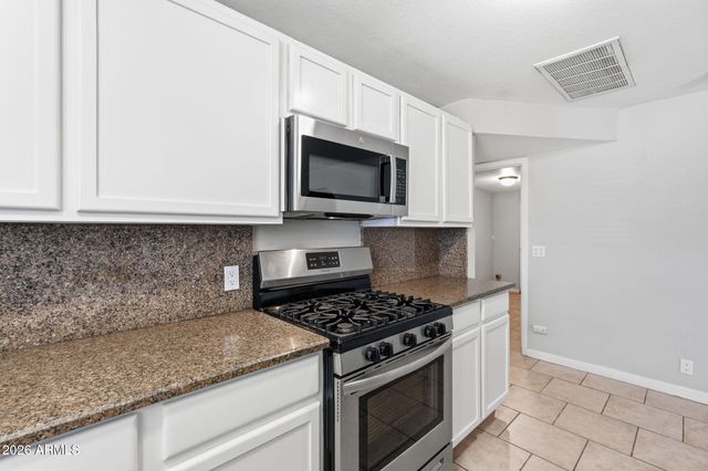 4138 E BLUEFIELD Avenue, Phoenix, AZ 85032