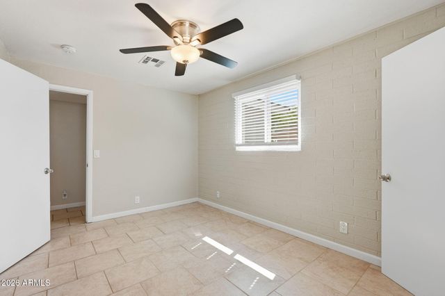 4138 E BLUEFIELD Avenue, Phoenix, AZ 85032