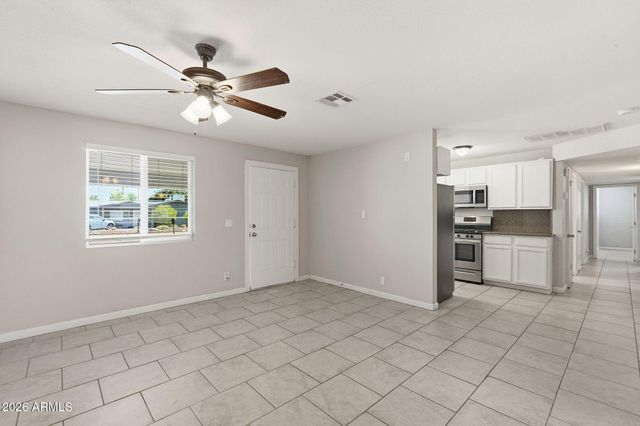 4138 E BLUEFIELD Avenue, Phoenix, AZ 85032