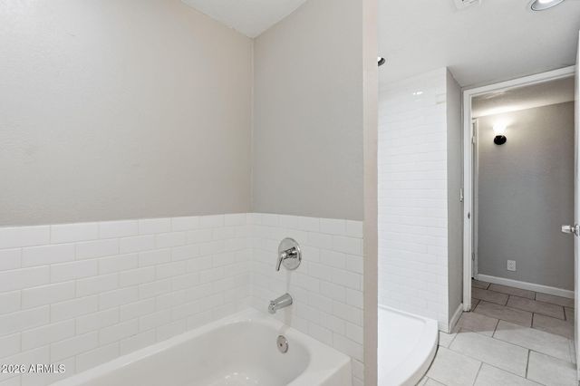 4138 E BLUEFIELD Avenue, Phoenix, AZ 85032