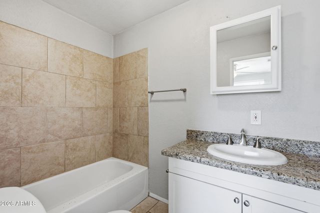 4138 E BLUEFIELD Avenue, Phoenix, AZ 85032