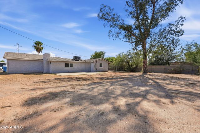 4138 E BLUEFIELD Avenue, Phoenix, AZ 85032
