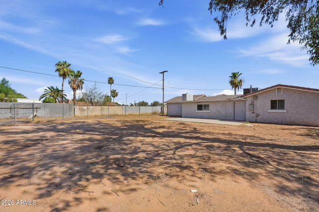 4138 E BLUEFIELD Avenue, Phoenix, AZ 85032