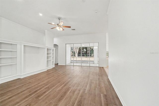 13107 GLENVIEW LANE, Grand Island, FL 32735