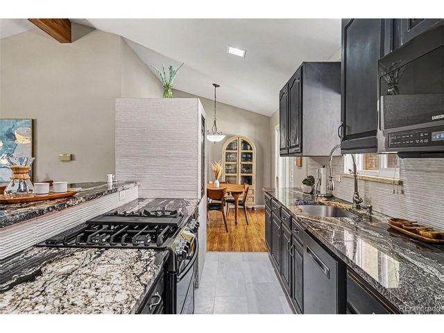 10215 W 17th Pl, Lakewood, CO 80215