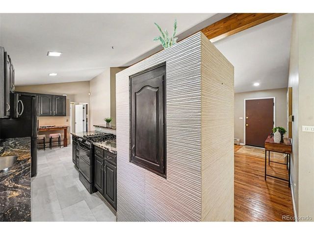 10215 W 17th Pl, Lakewood, CO 80215
