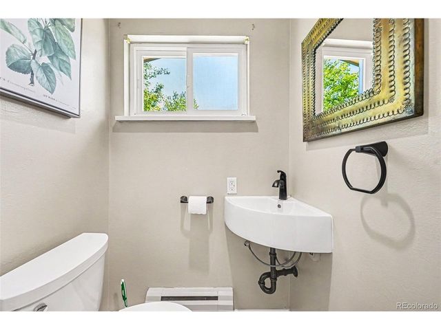 10215 W 17th Pl, Lakewood, CO 80215