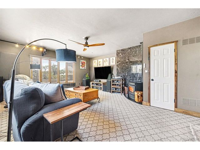 10215 W 17th Pl, Lakewood, CO 80215