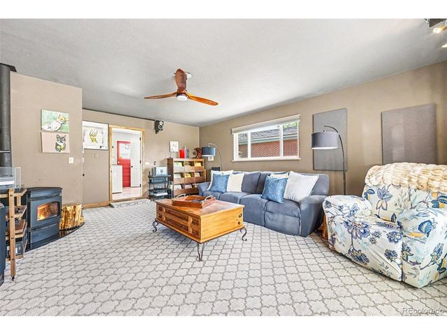 10215 W 17th Pl, Lakewood, CO 80215