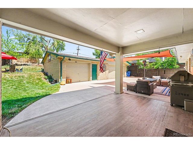 10215 W 17th Pl, Lakewood, CO 80215