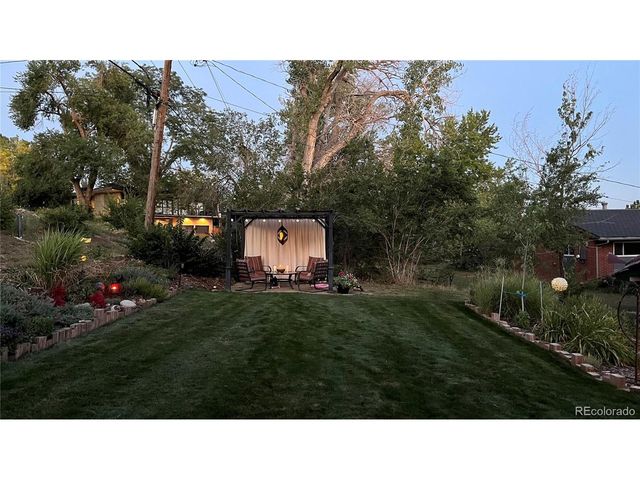 10215 W 17th Pl, Lakewood, CO 80215