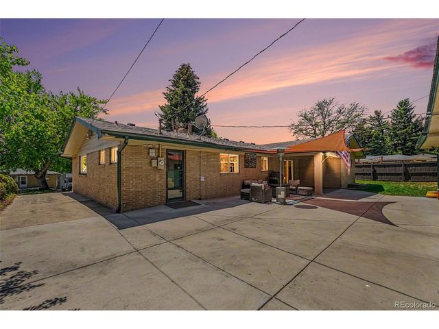 10215 W 17th Pl, Lakewood, CO 80215
