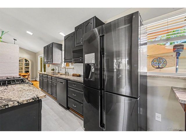 10215 W 17th Pl, Lakewood, CO 80215