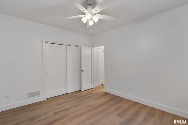 6574 Pelican Street, Bettendorf, IA 52722