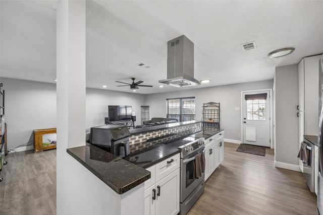 5421 Gates Drive, The Colony, TX 75056