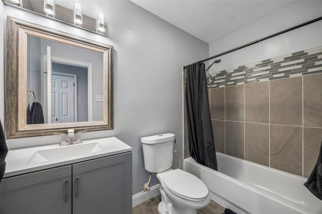 5421 Gates Drive, The Colony, TX 75056