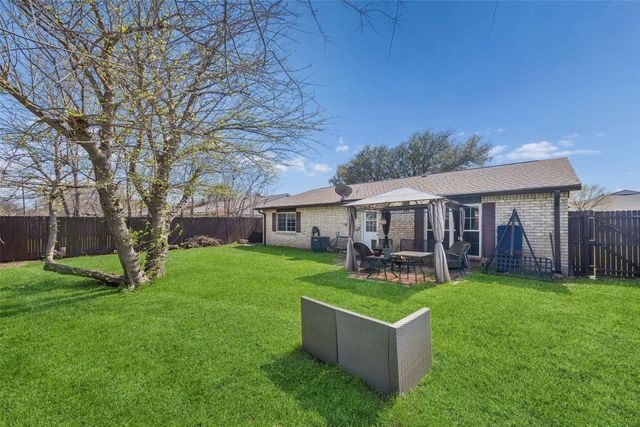 5421 Gates Drive, The Colony, TX 75056