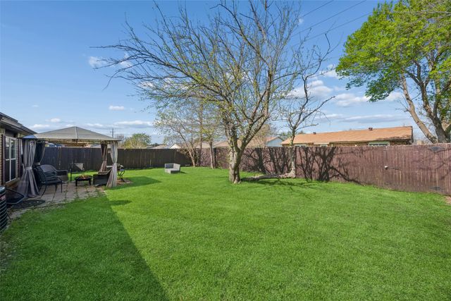 5421 Gates Drive, The Colony, TX 75056