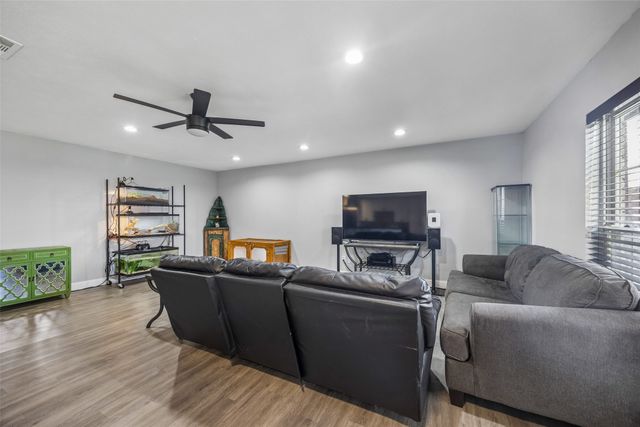 5421 Gates Drive, The Colony, TX 75056