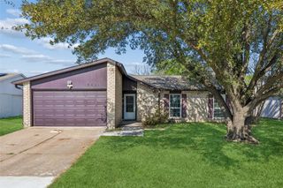 5421 Gates Drive, The Colony, TX 75056
