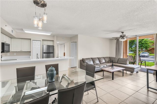 1230 Wildwood Lakes BLVD 105, Naples, FL 34104